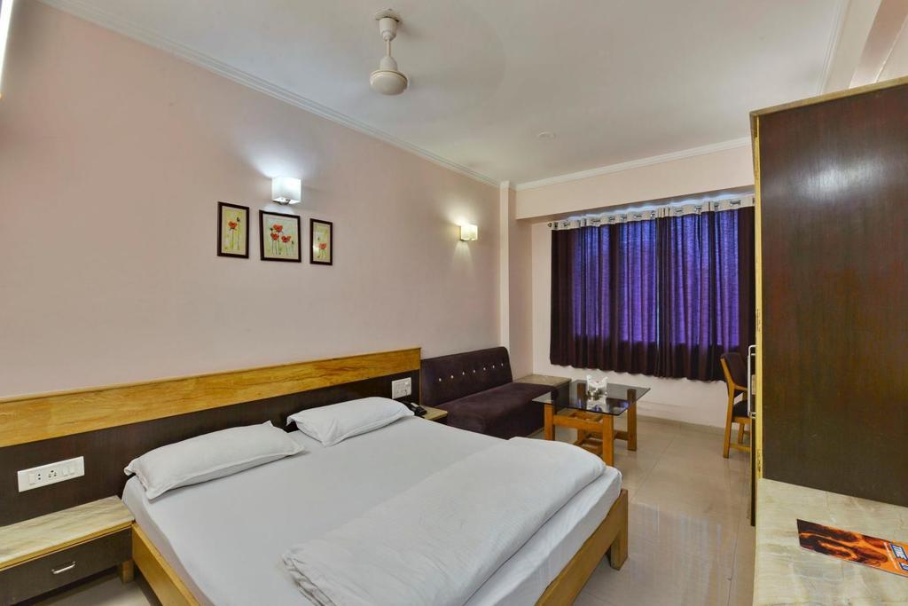Jain'S Hotel Rajhans Bhopal Exteriör bild